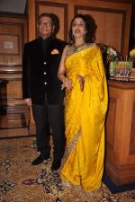Shobha De at Shobha De_s felicitation by Veuve Clicquot on 5th Oct 2012 (39).JPG