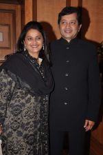 at Shobha De_s felicitation by Veuve Clicquot on 5th Oct 2012 (74).JPG