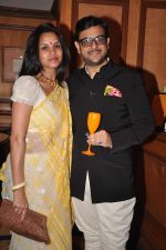 at Shobha De_s felicitation by Veuve Clicquot on 5th Oct 2012 (88).JPG