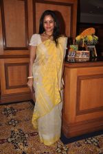 at Shobha De_s felicitation by Veuve Clicquot on 5th Oct 2012 (90).JPG