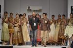 Manoj Bajpai walk the ramp for Samant Chauhan Show at Wills Lifestyle India Fashion Week 2012 day 2 on 7th Oct 2012 (122).JPG