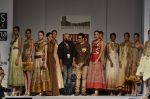 Manoj Bajpai walk the ramp for Samant Chauhan Show at Wills Lifestyle India Fashion Week 2012 day 2 on 7th Oct 2012 (133).JPG