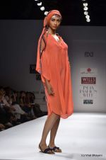 Model walk the ramp for Anupama Dayal Show at Wills Lifestyle India Fashion Week 2012 day 3 on 8th Oct 2012 (96).JPG