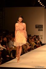 Model walk the ramp for Gaurav & Ritika Show at Wills Lifestyle India Fashion Week 2012 day 3 on 8th Oct 2012 (25).JPG