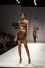 Model walk the ramp for Nalandda Show at Wills Lifestyle India Fashion Week 2012 day 3 on 8th Oct 2012 (50).JPG