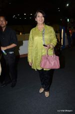 Shabana Azmi at Wills Lifestyle India Fashion Week 2012 day 2 on 7th Oct 2012,1 (73).JPG