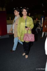 Shabana Azmi at Wills Lifestyle India Fashion Week 2012 day 2 on 7th Oct 2012,1 (75).JPG