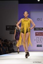 Model walk the ramp for Abhi Singh Show at Wills Lifestyle India Fashion Week 2012 day 4 on 9th Oct 2012 (36).JPG