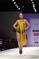 Model walk the ramp for Abhi Singh Show at Wills Lifestyle India Fashion Week 2012 day 4 on 9th Oct 2012 (37).JPG