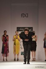 Model walk the ramp for Abhi Singh Show at Wills Lifestyle India Fashion Week 2012 day 4 on 9th Oct 2012 (56).JPG