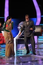 Sridevi, Amitabh Bachchan on the sets of Kaun Banega Crorepati on 8th Oct 2012 (6).JPG