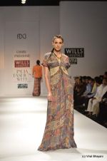 Model walk the ramp for Charu Parashar Show at Wills Lifestyle India Fashion Week 2012 day 5 on 10th Oct 2012 (76).JPG