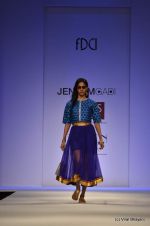 Model walk the ramp for Jenjum Gadi Show at Wills Lifestyle India Fashion Week 2012 day 5 on 10th Oct 2012 (2).JPG