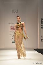 Model walk the ramp for Malini Ramani Show at Wills Lifestyle India Fashion Week 2012 day 4 on 9th Oct 2012 (66).JPG