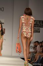 Model walk the ramp for Pia Pauro Show at Wills Lifestyle India Fashion Week 2012 day 5 on 10th Oct 2012 (33).JPG
