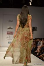 Model walk the ramp for Pia Pauro Show at Wills Lifestyle India Fashion Week 2012 day 5 on 10th Oct 2012 (41).JPG