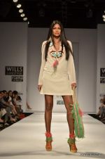 Model walk the ramp for Pia Pauro Show at Wills Lifestyle India Fashion Week 2012 day 5 on 10th Oct 2012 (5).JPG