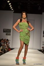 Model walk the ramp for Pia Pauro Show at Wills Lifestyle India Fashion Week 2012 day 5 on 10th Oct 2012 (58).JPG