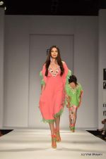 Model walk the ramp for Pia Pauro Show at Wills Lifestyle India Fashion Week 2012 day 5 on 10th Oct 2012 (86).JPG