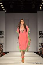 Model walk the ramp for Pia Pauro Show at Wills Lifestyle India Fashion Week 2012 day 5 on 10th Oct 2012 (87).JPG