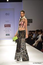 Model walk the ramp for Rajdeep Ranawat Show at Wills Lifestyle India Fashion Week 2012 day 5 on 10th Oct 2012 (89).JPG