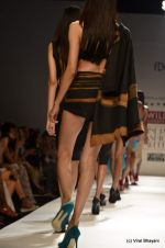 Model walk the ramp for Shivan and Narresh Show at Wills Lifestyle India Fashion Week 2012 day 5 on 10th Oct 2012 (137).JPG