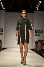 Model walk the ramp for Shivan and Narresh Show at Wills Lifestyle India Fashion Week 2012 day 5 on 10th Oct 2012 (70).JPG