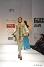 Model walk the ramp for Solatee by Sulakshana Show at Wills Lifestyle India Fashion Week 2012 day 5 on 10th Oct 2012 (38).JPG