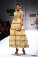 Model walk the ramp for Virtues Show at Wills Lifestyle India Fashion Week 2012 day 5 on 10th Oct 2012 (182).JPG