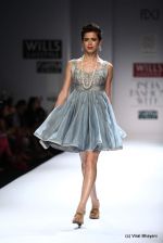 Model walk the ramp for Virtues Show at Wills Lifestyle India Fashion Week 2012 day 5 on 10th Oct 2012 (213).JPG