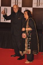 at Amitabh Bachchan_s 70th Birthday Bash in Mumbai on 10th Oct 2012 (17).JPG