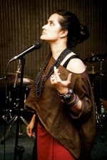 Sona Mohapatra at I AM A GIRL rock concert in Mumbai on 11th Oct 2012 (9).jpg