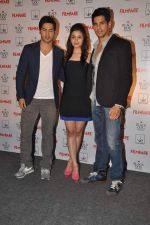 Varun Dhawan, Alia Bhatt, Sidharth Malhotra at Student Of The Year team launches Filmfare_s latest issue in Vie Lounge on 11th Oct 2012 (57).JPG