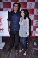 Ronnie Screwvala at Swades Foundation launch in Blue Frog on 14th Oct 2012 (1).JPG