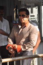 Salman Khan takes media on the Bigg Boss tour ride in Lonavla, Mumbai on 12th Oct 2012 (87).JPG