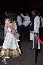at Kareena Kapoor_s sangeet ceremony in Mumbai on 14th Oct 2012 (28).JPG