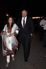 at Kareena Kapoor_s sangeet ceremony in Mumbai on 14th Oct 2012 (58).JPG