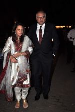 at Kareena Kapoor_s sangeet ceremony in Mumbai on 14th Oct 2012 (59).JPG