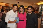 John Abraham, Ayushmann Khurana unveils Ayushmann Khurana_s wife book Souled Out in Mumbai on 16th Oct 2012 (19).JPG