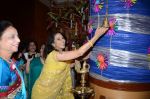 Shobha De at the launch of IMC ladies exhibition in Mumbai on 16th Oct 2012 (57).JPG