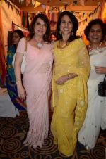 Shobha De, Zarine Khan at the launch of IMC ladies exhibition in Mumbai on 16th Oct 2012 (77).JPG