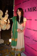 Isha Koppikar at Maheka Mirpuri Show in Taj Hotel, Mumbai on 17th Oct 2012 (192).JPG