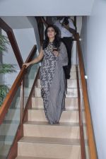 Kajol at designer preview at Zarine Khan_s Fizaa in Juhu, Mumbai on 17th Oct 2012 (52).JPG