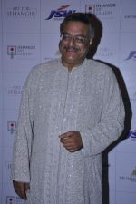 Siddharth Kak at Jehangir art gallery 100 years auction in Taj, Mumbai on 17th Oct 2012 (60).JPG