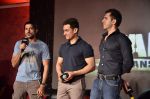 Aamir Khan, Ritesh Sidhwani, Farhan Akhtar at the music launch of film Talaash in Mumbai on 18th Oct 2012 (141).JPG