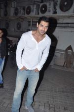 John Abraham at Student of the year special screening in PVR, Mumbai on 18th Oct 2012 (54).JPG