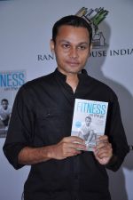 at the launch of Abhishek Sharma_s Fitness on the go book in MCA on 20th Oct 2012 (50).JPG