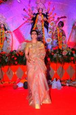 Kajol at North Bombay Sarbojanin Durga Puja 2012- Juhu.JPG