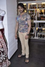 Angad Hasija at the launch of Riyaz Gangji_s Maharaja collection in Juhu, Mumbai on 23rd Oct 2012 (64).JPG