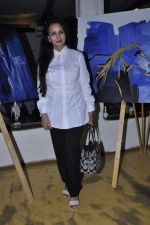 Poonam Dhillon at the launch of Rouble Nagi_s exhibition in Olive, Mumbai on 23rd Oct 2012 (2).JPG